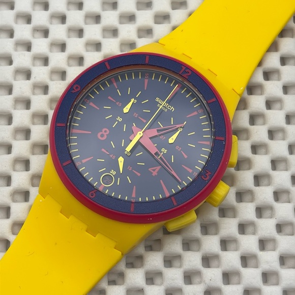 Swatch Other - Swatch Watch - SUSJ400 - GLOW LOOM